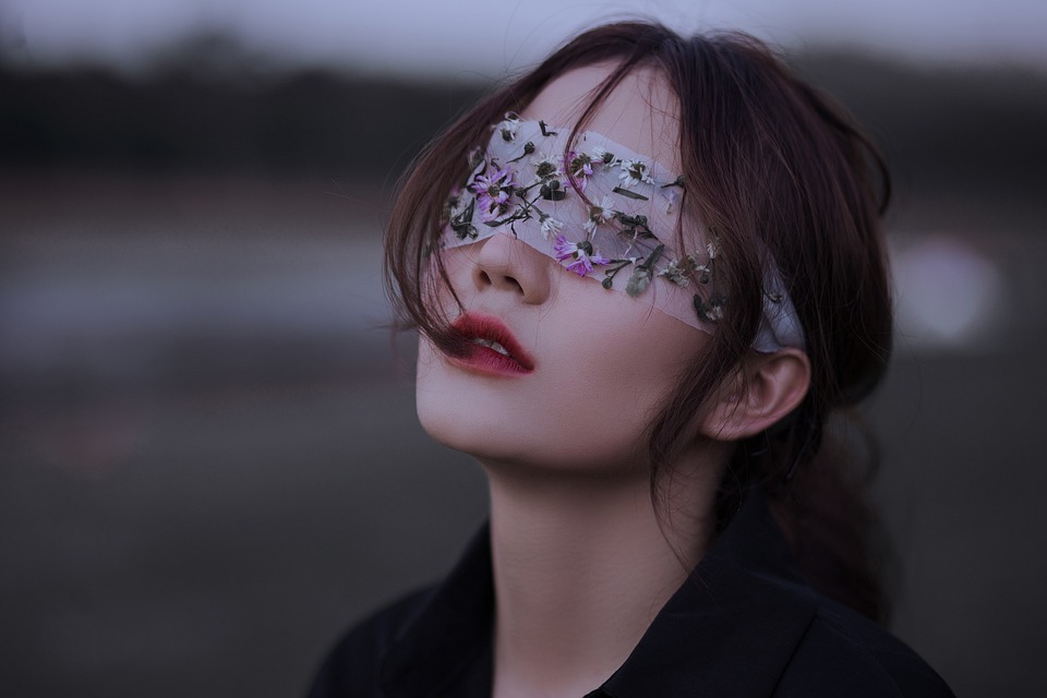 For We Live by Faith Not by Sight - 2 Corinthians 5:7 2 woman 6559905 960 720