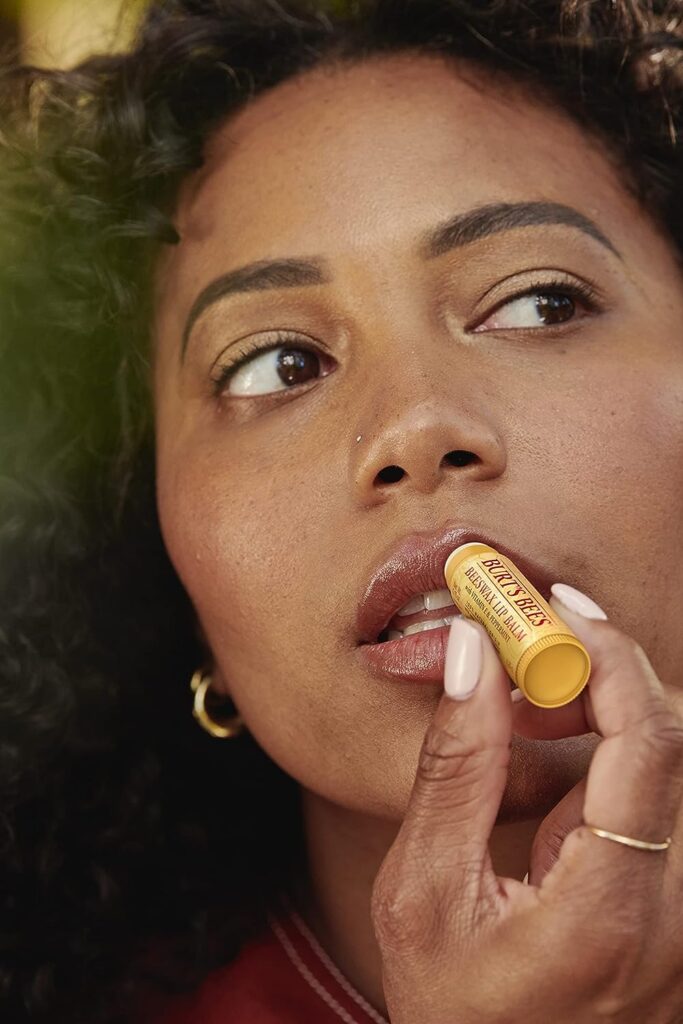 Burt's Bees Essential Kit Review 1 burts bees essential kit review